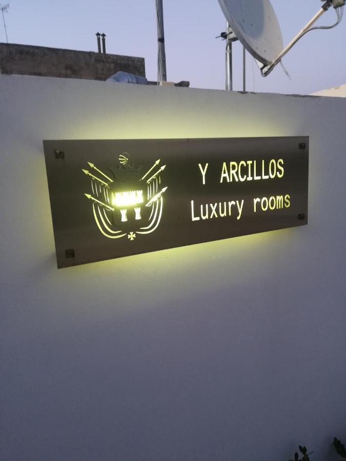Y Arcillos Luxury Rooms Cin Ito75O35B4Ooo468O2 Lecce Eksteriør billede